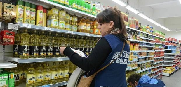 El representante legal de Consumidores Libres Dr. Héctor Polino, informó hoy que según un relevamiento efectuado por la entidad en supermercados y negocios minoristas de la ciudad de Buenos Aires, el precio de […]